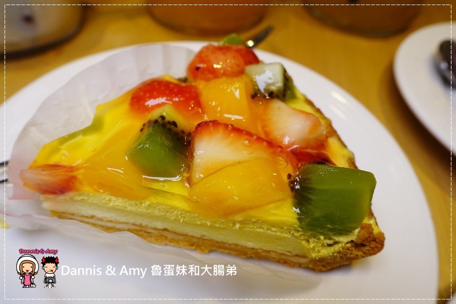 20170403《新竹竹北美食》亞尼克竹北店41~48試營運‧49開幕。團購美食亞尼克生乳捲。親子甜點DIY︱ 開幕優惠每月優惠分享。內用外帶皆可 （現場影片） (21).jpg