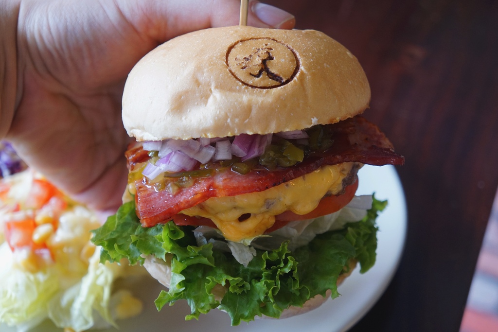 厚切培根起司牛肉堡+香酥脆薯套餐