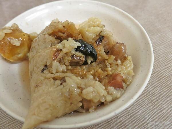 2023台北肉粽大推薦！精選６家超人氣店家、排隊美食店家、巷弄美食小吃店、在地人推薦美食一次完整收錄！