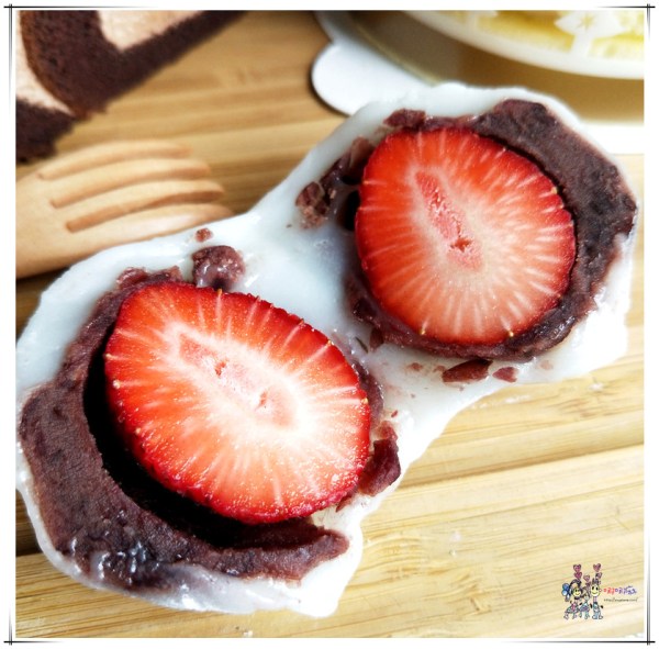 桃園美食,全聯,全聯甜點,Hershey’s巧克力,巧克力甜點,巧克力燒,草莓蛋糕,草莓季