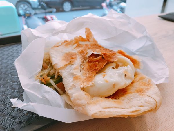 { 台北。信義}藝人吳宗憲從高雄左營帶來的美味，傳說中的平價奢華早餐王家口袋燒餅 Pocket Wang，＠蛋白植的饕客食堂