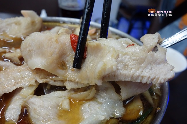 甕霸王甕仔雞熱炒 (2).JPG