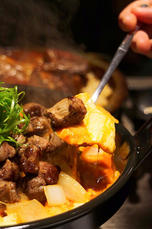 釜山拉麵(中壢店):美食►桃園中壢┃POP G 釜山拉麵-中壢店┃韓國人氣專賣店,好浮誇的鍋巴烤雞、骰子牛起司年糕鍋!霸氣無極限