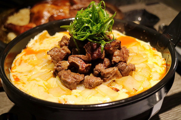 釜山拉麵(中壢店):美食►桃園中壢┃POP G 釜山拉麵-中壢店┃韓國人氣專賣店,好浮誇的鍋巴烤雞、骰子牛起司年糕鍋!霸氣無極限