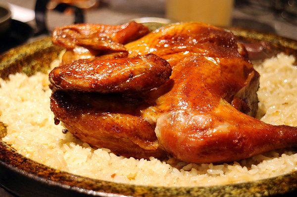 釜山拉麵(中壢店):美食►桃園中壢┃POP G 釜山拉麵-中壢店┃韓國人氣專賣店,好浮誇的鍋巴烤雞、骰子牛起司年糕鍋!霸氣無極限