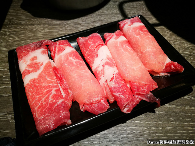 『桃園中壢韓式料理餐廳』釜山拉麵人氣店(中壢店)★每日限量超人氣龍蝦拉麵霸氣登場/肋排拉麵烤雞拉麵部隊鍋起司年糕鍋霸氣出擊