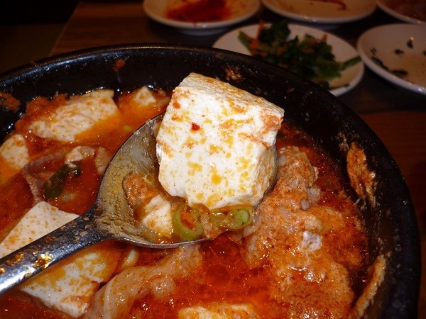 北村豆腐家(台北統一時代店)：小菜吃到飽,又能品嚐香蕉牛奶霜淇淋-北村豆腐家体驗心得