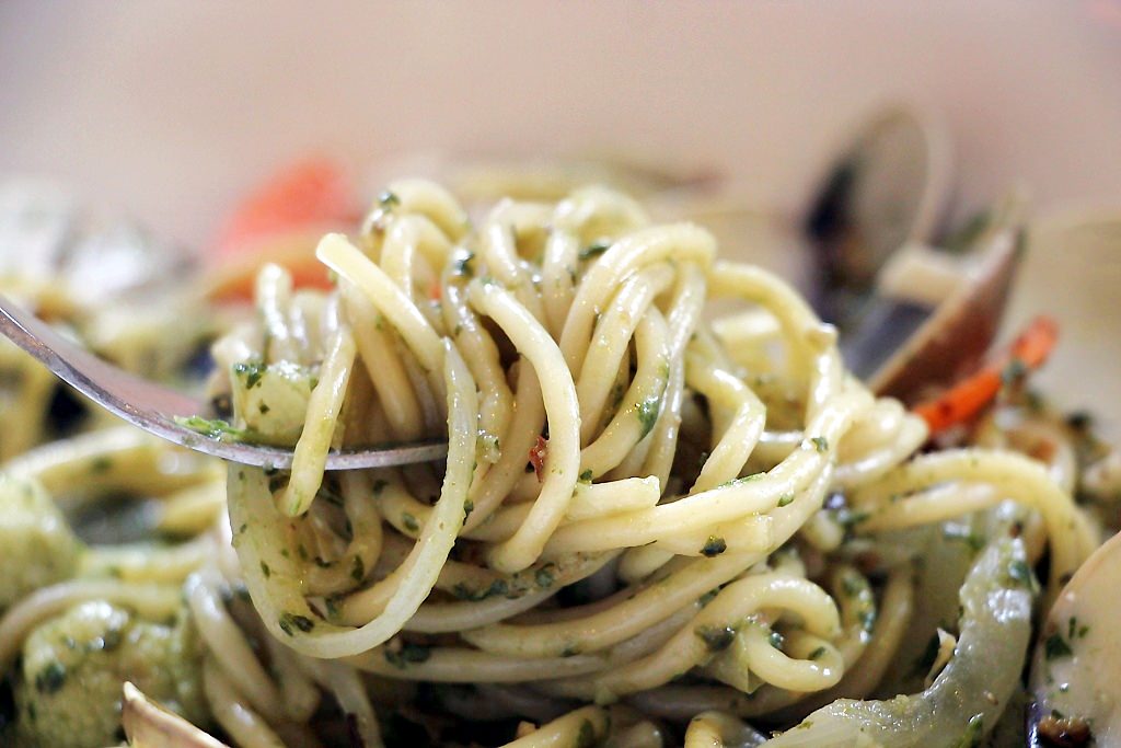 頌膾Brunch，小巧的店家卻有大大的滿足，帶小孩兒來也很不賴。 - 微笑Joe幸運