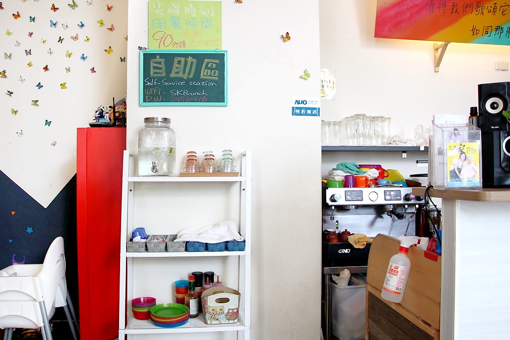 頌膾Brunch，小巧的店家卻有大大的滿足，帶小孩兒來也很不賴。 - 微笑Joe幸運