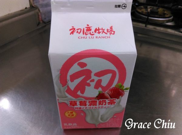 7-11 初鹿牧場草莓濃奶茶 7-11 初鹿牧場草莓濃奶茶