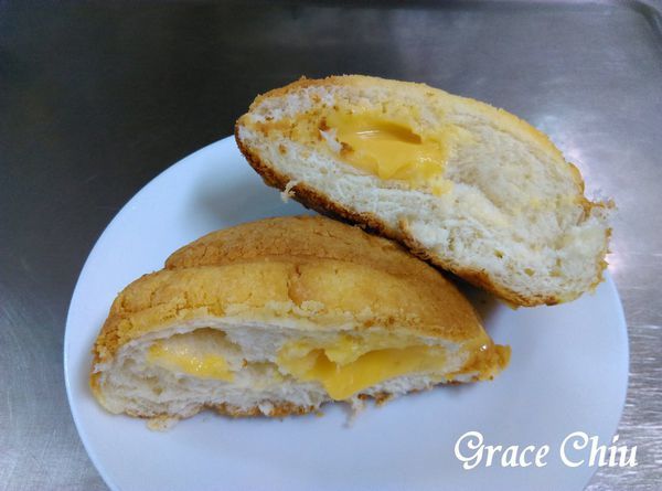 7-11 貝殼流沙麵包 鹹蛋黃季 7-11 貝殼流沙麵包 鹹蛋黃季