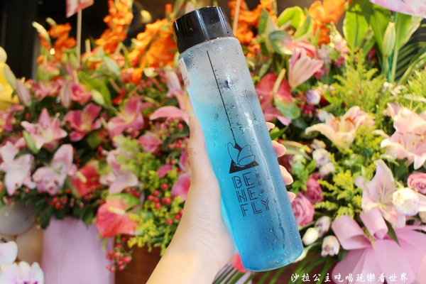 貝尼菲:士林夜市/IG打卡新熱點『貝尼菲 Benefly』夏季最佳飲品/漸層咖啡/捷運劍潭站
