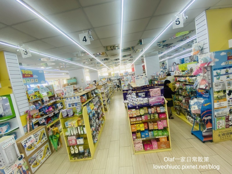 【親子育兒】台中太平『嬰兒寶婦嬰用品專賣店』附免費停車場 可試騎腳踏車 一次購足嬰兒小孩用品、食品 台中哺育用品 平價嬰兒用品