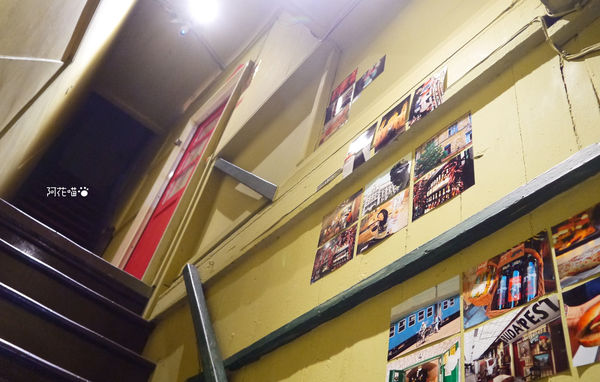 樓梯好陡:【老屋咖啡館│捷運民權西路站】台北也有老屋咖啡館『樓梯好陡』|咖啡|輕食|好物|網路|共同工作室|藝文|場地租借|