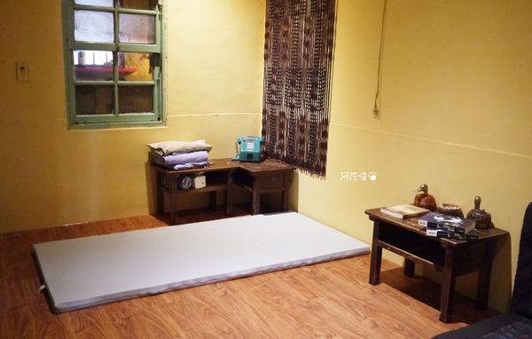 樓梯好陡:【老屋咖啡館│捷運民權西路站】台北也有老屋咖啡館『樓梯好陡』|咖啡|輕食|好物|網路|共同工作室|藝文|場地租借|