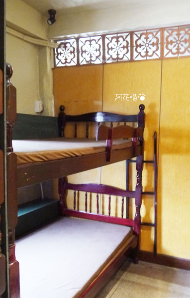 樓梯好陡:【老屋咖啡館│捷運民權西路站】台北也有老屋咖啡館『樓梯好陡』|咖啡|輕食|好物|網路|共同工作室|藝文|場地租借|