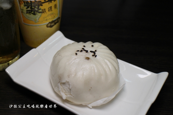 鑽石南瓜糕：北投石牌商城巷弄裡的得獎美食『鑽石南瓜糕』手工造型饅頭/包子/阿財鍋貼旁/宅配美食/捷運石牌站