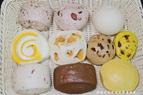 鑽石南瓜糕：北投石牌商城巷弄裡的得獎美食『鑽石南瓜糕』手工造型饅頭/包子/阿財鍋貼旁/宅配美食/捷運石牌站