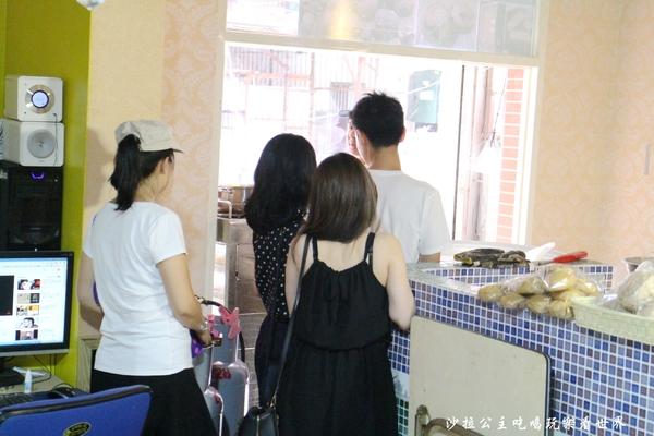 鑽石南瓜糕：北投石牌商城巷弄裡的得獎美食『鑽石南瓜糕』手工造型饅頭/包子/阿財鍋貼旁/宅配美食/捷運石牌站