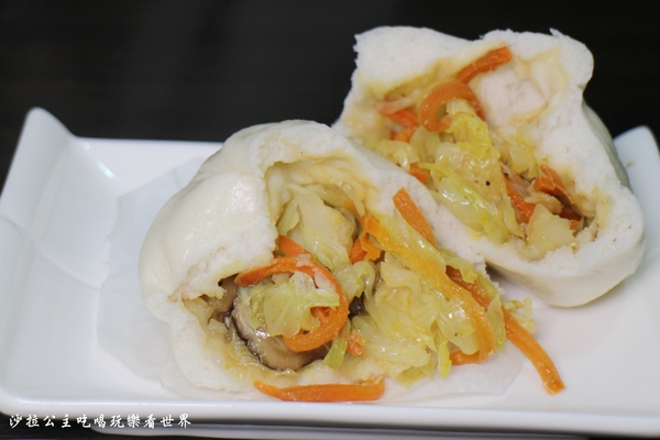 鑽石南瓜糕：北投石牌商城巷弄裡的得獎美食『鑽石南瓜糕』手工造型饅頭/包子/阿財鍋貼旁/宅配美食/捷運石牌站