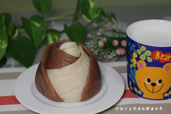 鑽石南瓜糕：北投石牌商城巷弄裡的得獎美食『鑽石南瓜糕』手工造型饅頭/包子/阿財鍋貼旁/宅配美食/捷運石牌站