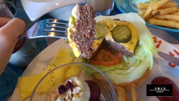 No.89 brunch:【高雄/食﹡苓雅】鄰近高雄市政府.微地雷文.No.89 brunch