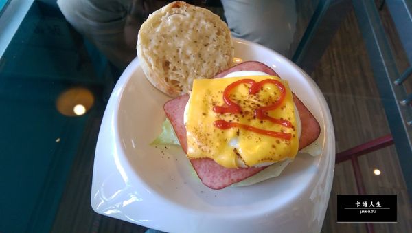 No.89 brunch:【高雄/食﹡苓雅】鄰近高雄市政府.微地雷文.No.89 brunch