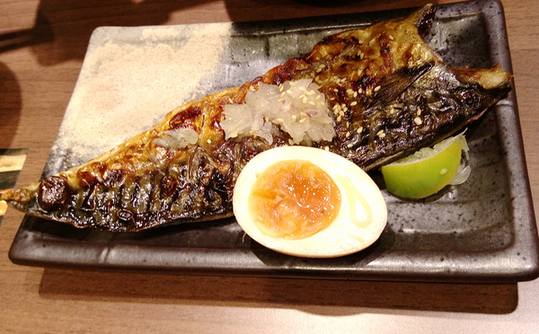 初牛(公館店)：台北公館 初牛 厚切牛排丼 味增湯喝到飽  吃丼飯的好選擇