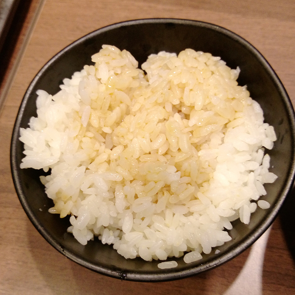 初牛(公館店)：台北公館 初牛 厚切牛排丼 味增湯喝到飽  吃丼飯的好選擇