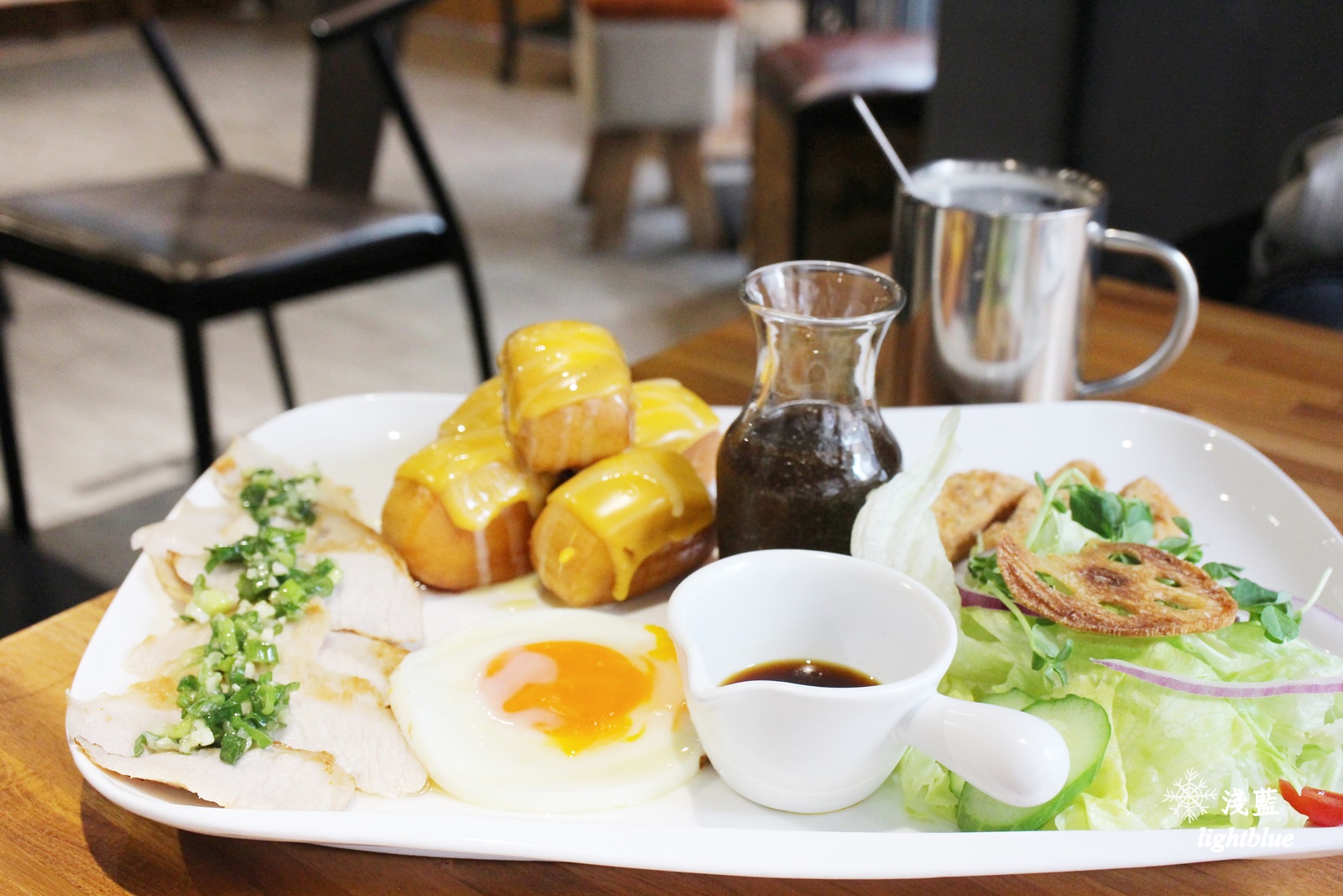 [ 南京復興站美食 ] 淺藍 × 小小  LITTLE BY LITTLE～全日早午餐，免費wifi插座不限時