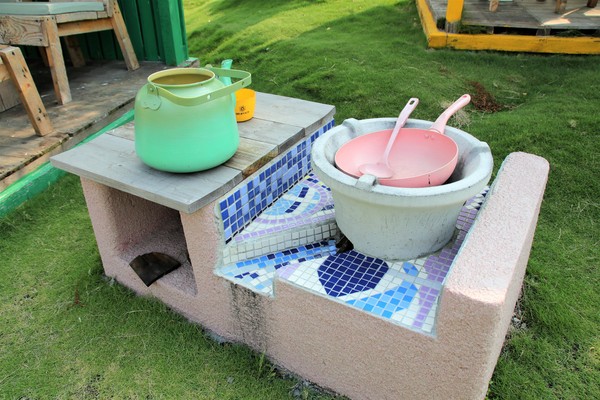 優雅農夫藝文農場：【台南後壁景點】優雅農夫藝文農場~優雅的巨形農夫守護著這塊園地，大家愛的吉米、樹屋、巨形椅、當鞦韆及沙坑，都很適合親子一起過來，情境式美拍場景多到拍不完