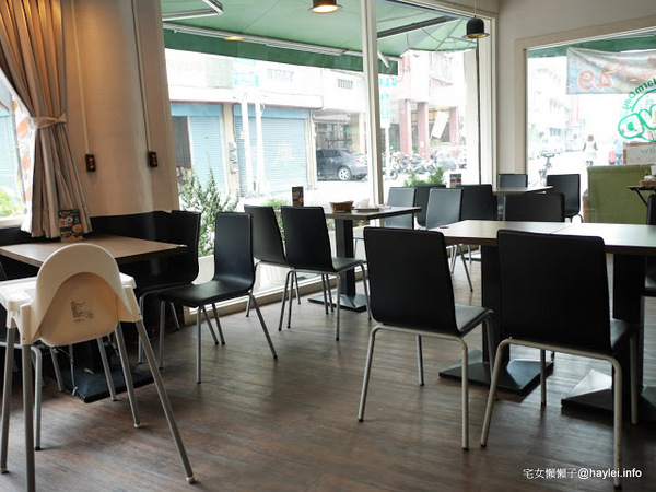 麥味登_員林成功店:彰化員林早餐 麥味登員林成功店 多樣精緻早午餐任君選擇的社區小店 推薦創意主餐溶岩起士牛肉堡套餐