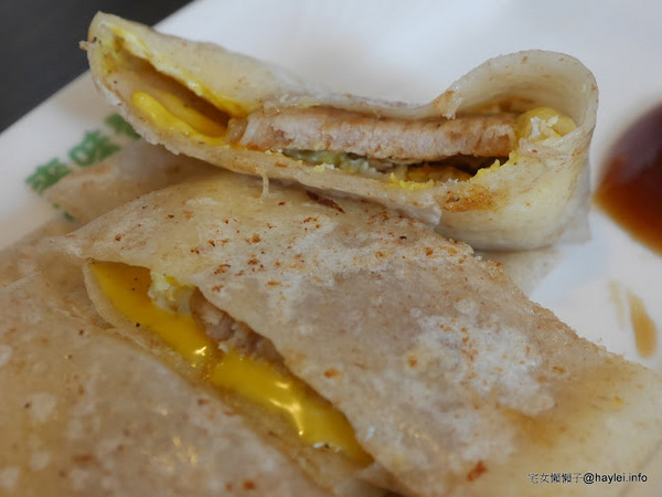 麥味登_員林成功店:彰化員林早餐 麥味登員林成功店 多樣精緻早午餐任君選擇的社區小店 推薦創意主餐溶岩起士牛肉堡套餐