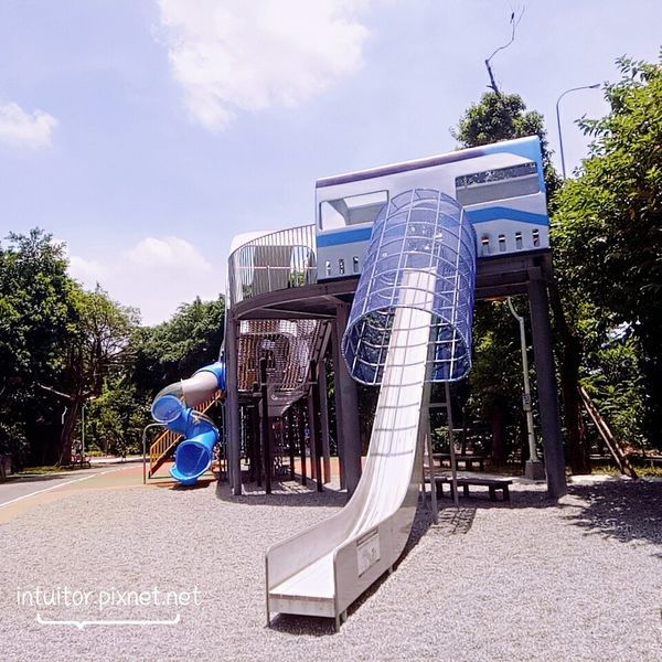 林口樂活公園四米滑梯.jpg 林口樂活公園四米滑梯.jpg
