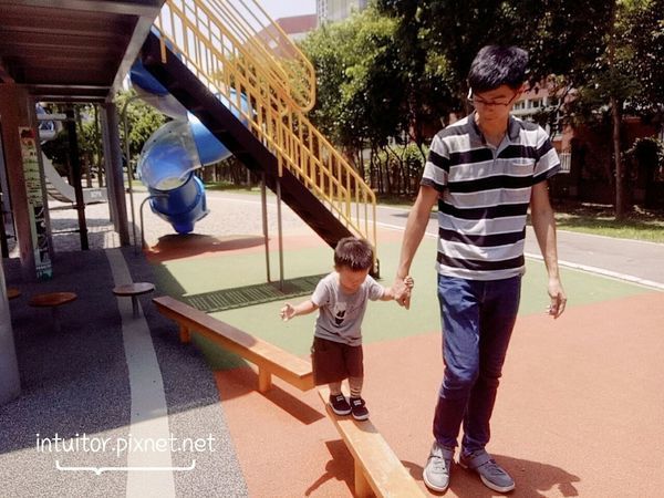 林口樂活公園獨木橋.jpg 林口樂活公園獨木橋.jpg