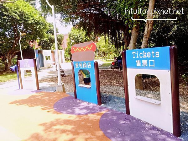 林口樂活公園捷運車廂遊具78.jpg 林口樂活公園捷運車廂遊具78.jpg