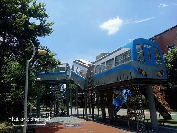 林口樂活公園捷運車廂遊具7.jpg 林口樂活公園捷運車廂遊具7.jpg