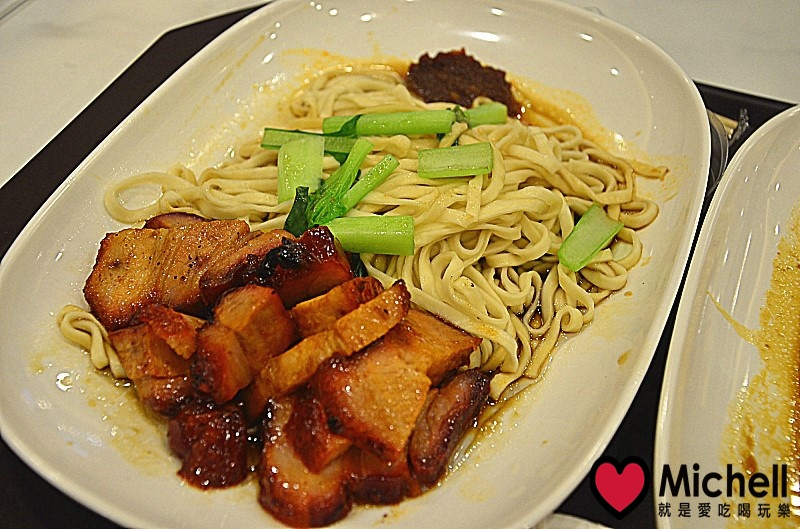 了凡香港油雞飯‧麵 Hawker Chan Taiwan