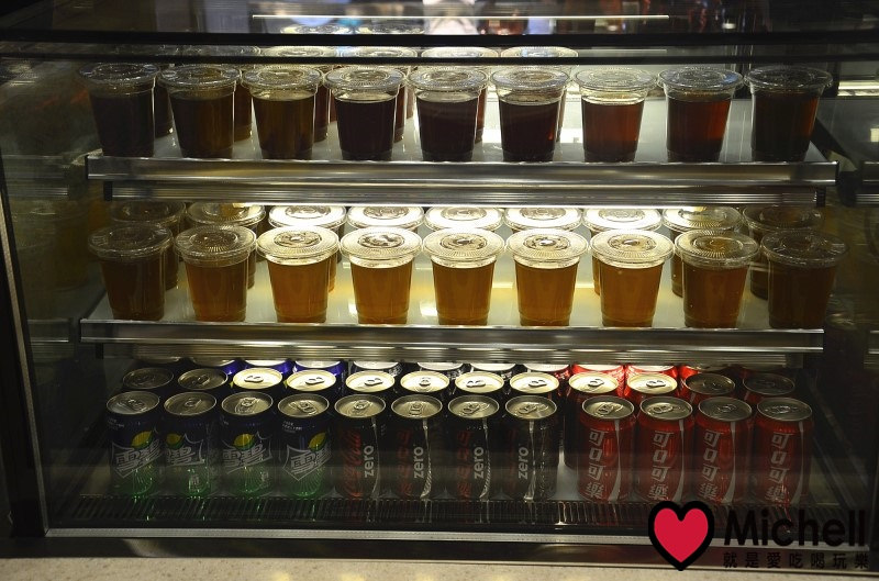 了凡香港油雞飯‧麵 Hawker Chan Taiwan