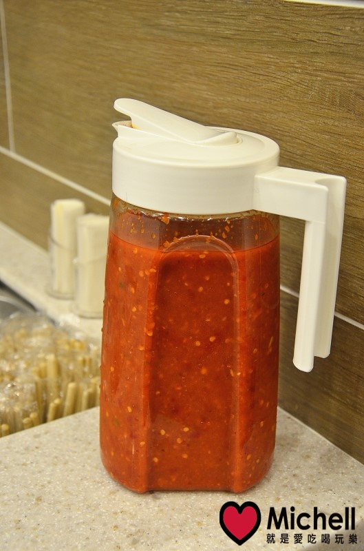 了凡香港油雞飯‧麵 Hawker Chan Taiwan