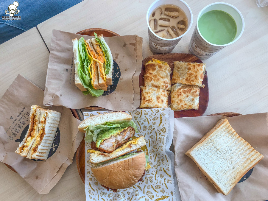 早安公雞 早餐 高雄美食 高雄必吃 早午餐 老麵 老麵糰 學生 校園美食