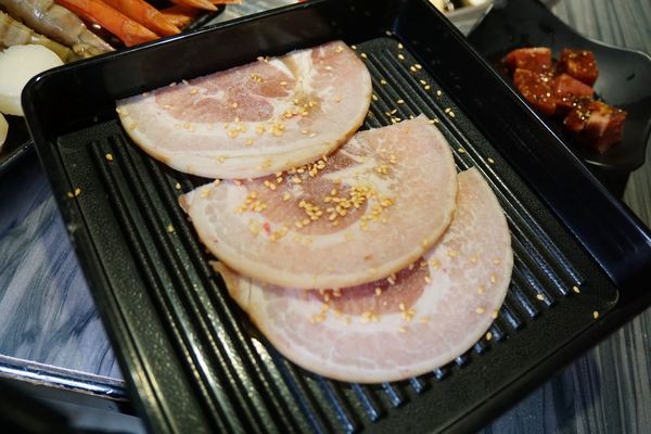 臘腸.jpg 臘腸.jpg