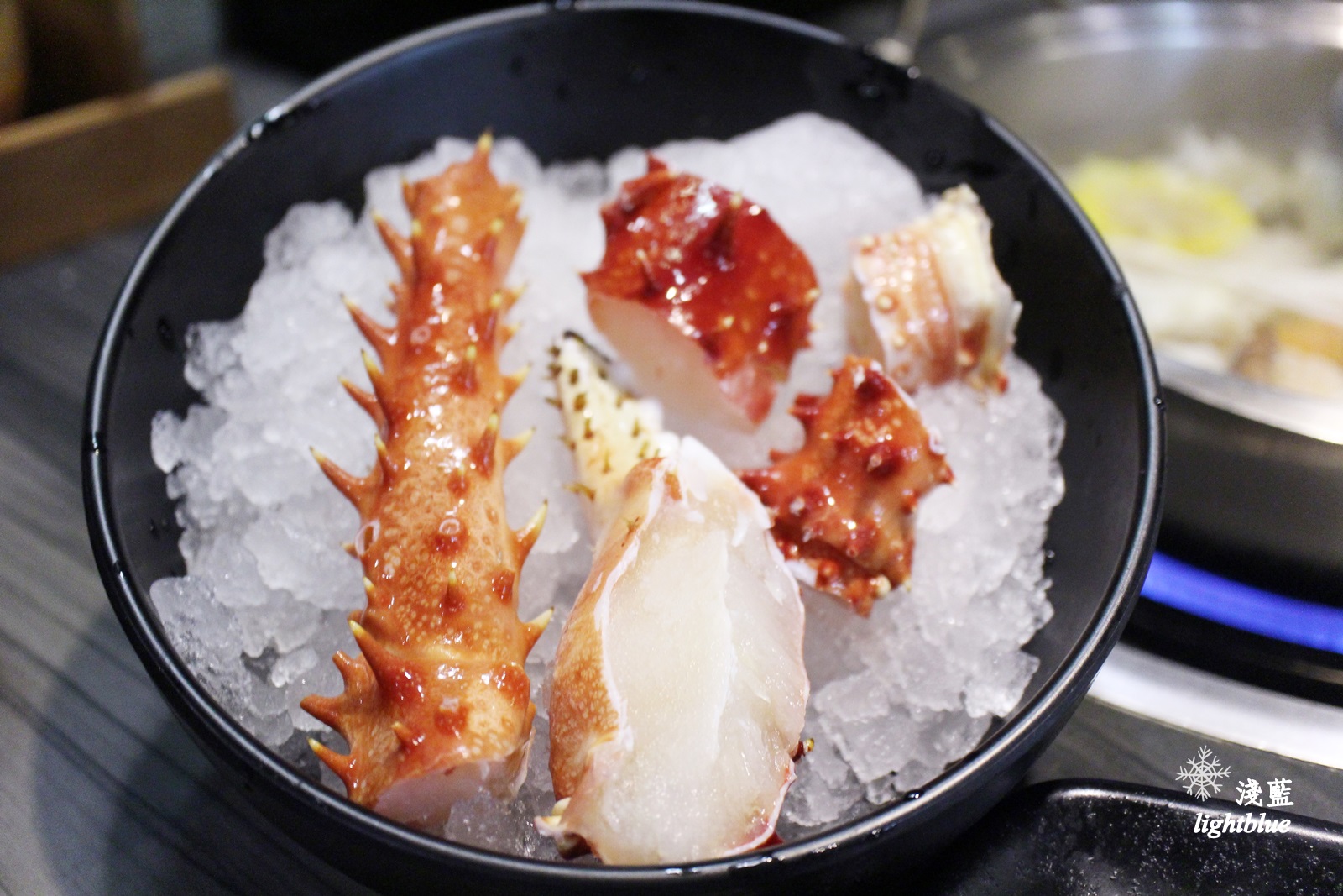 [ 市府站美食 ] 淺藍 × 好客燒烤台北市府店～下班後來去點餐式海鮮燒烤及沙拉吧吃到飽，還有啤酒／調酒無限暢飲