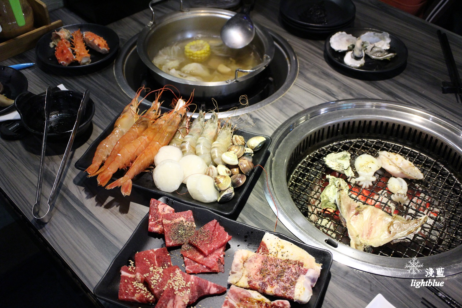 [ 市府站美食 ] 淺藍 × 好客燒烤台北市府店～下班後來去點餐式海鮮燒烤及沙拉吧吃到飽，還有啤酒／調酒無限暢飲