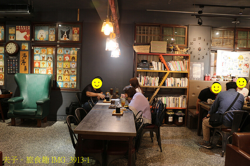 漫漫弄 寵物友善餐廳 用「舊」形成特色 貓房有貓咪