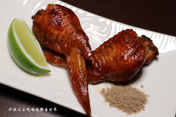 台北リ味館/原味館：東區.市民大道新開幕海鮮燒烤『台北リ味館/原味館』現烤鮮蚵/泰國蝦/199元生啤喝到飽/宵夜/有包廂/捷運忠孝復興站