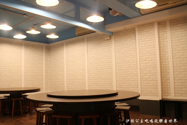 台北リ味館/原味館：東區.市民大道新開幕海鮮燒烤『台北リ味館/原味館』現烤鮮蚵/泰國蝦/199元生啤喝到飽/宵夜/有包廂/捷運忠孝復興站