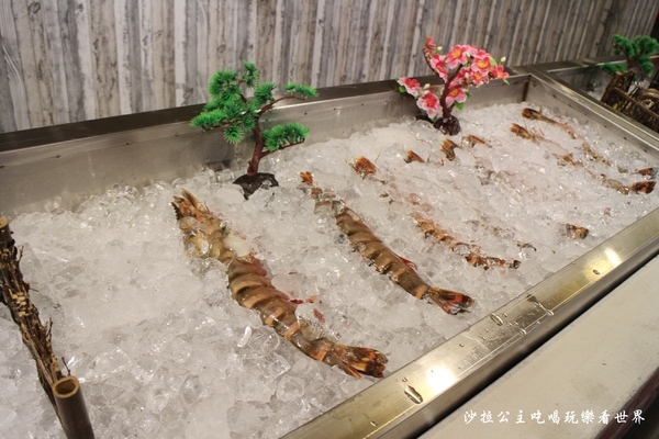 台北リ味館/原味館：東區.市民大道新開幕海鮮燒烤『台北リ味館/原味館』現烤鮮蚵/泰國蝦/199元生啤喝到飽/宵夜/有包廂/捷運忠孝復興站