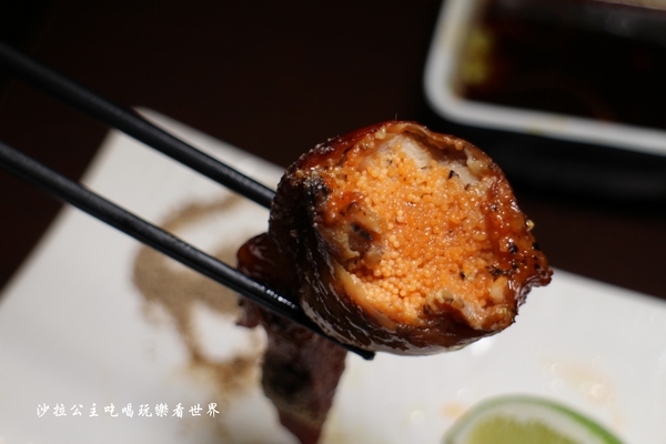 台北リ味館/原味館：東區.市民大道新開幕海鮮燒烤『台北リ味館/原味館』現烤鮮蚵/泰國蝦/199元生啤喝到飽/宵夜/有包廂/捷運忠孝復興站