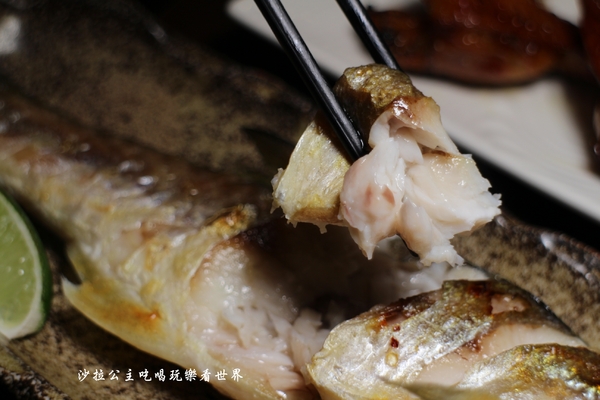 台北リ味館/原味館：東區.市民大道新開幕海鮮燒烤『台北リ味館/原味館』現烤鮮蚵/泰國蝦/199元生啤喝到飽/宵夜/有包廂/捷運忠孝復興站